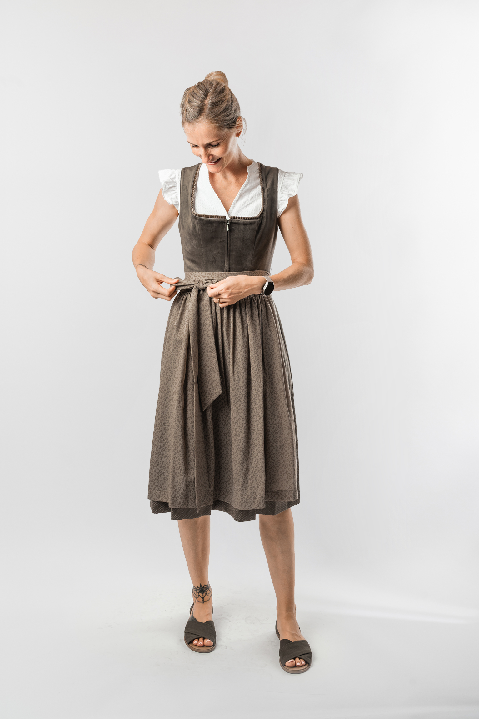 Dirndl Lindsay